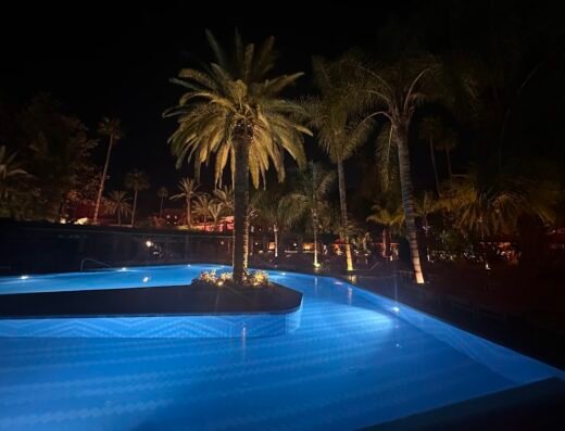 Autour de la Piscine