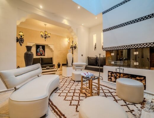 Azure Conciergerie – Gestion Airbnb & Booking | Riads & Villas Marrakech