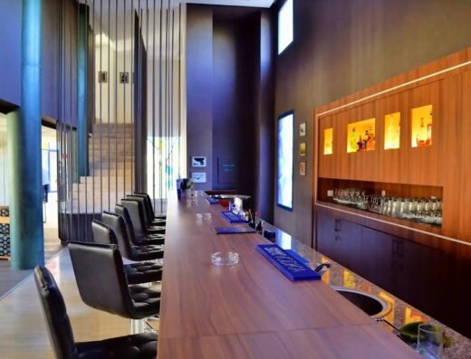 Blue Bird – Lounge & piano bar