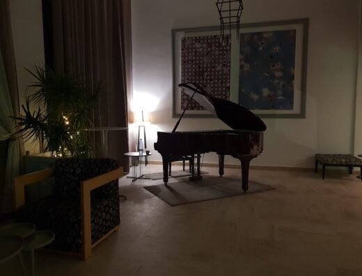 Blue Bird – Lounge & piano bar
