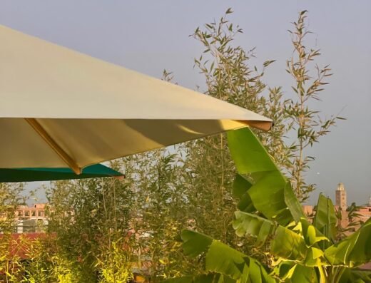 GARDEN LOUNGE