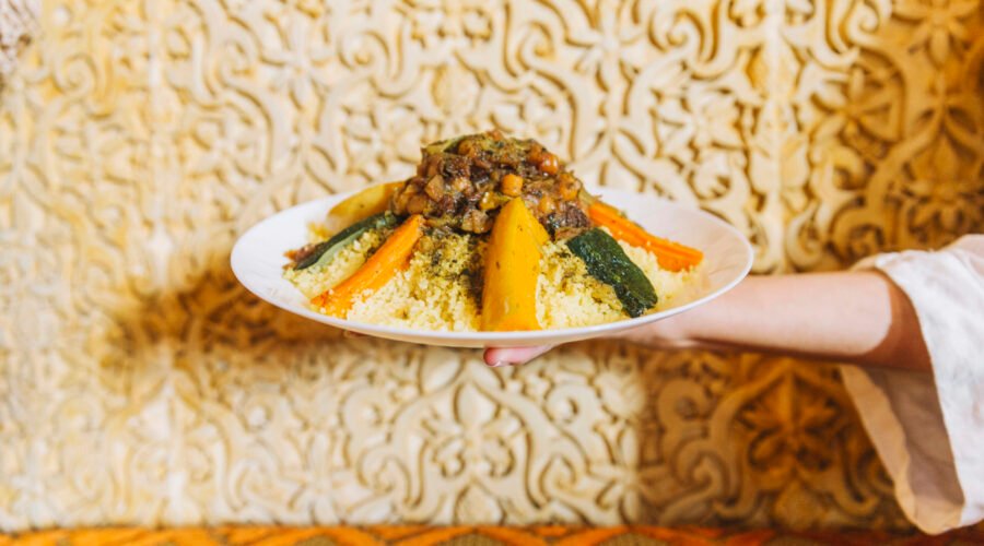 Cours de cuisine à Marrakech : le guide essentiel 2026