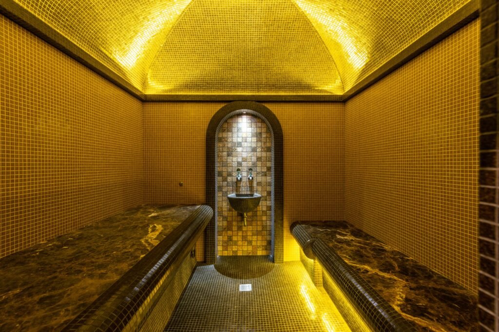 hammam traditionnel Marrakech
spa Marrakech
hammam couple Marrakech
rituel hammam marocain
savon beldi Marrakech