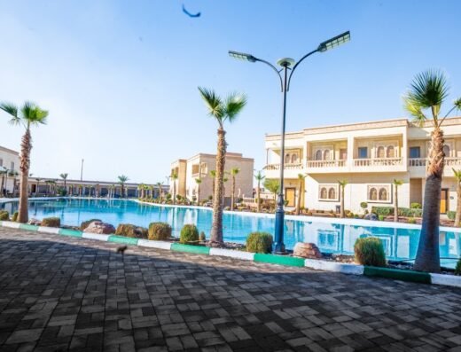 ROSE GARDEN RESORT روز قاردن