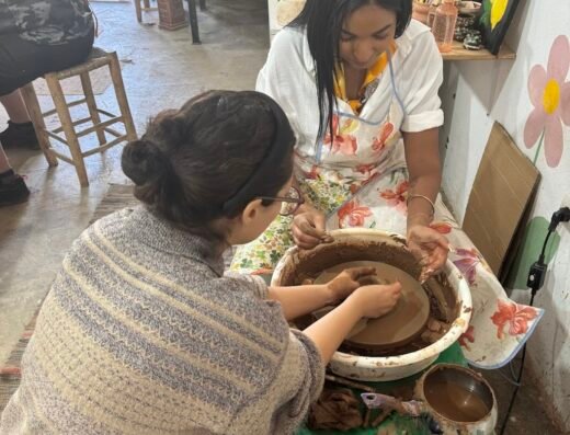 Yoma workshop _ Atelier Poterie , Peinture céramique, Crochet , Broderie tote bag, Peinture sur toile