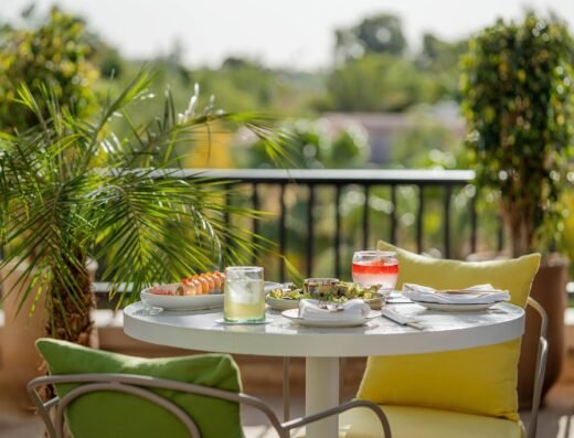 Zest Rooftop Lounge